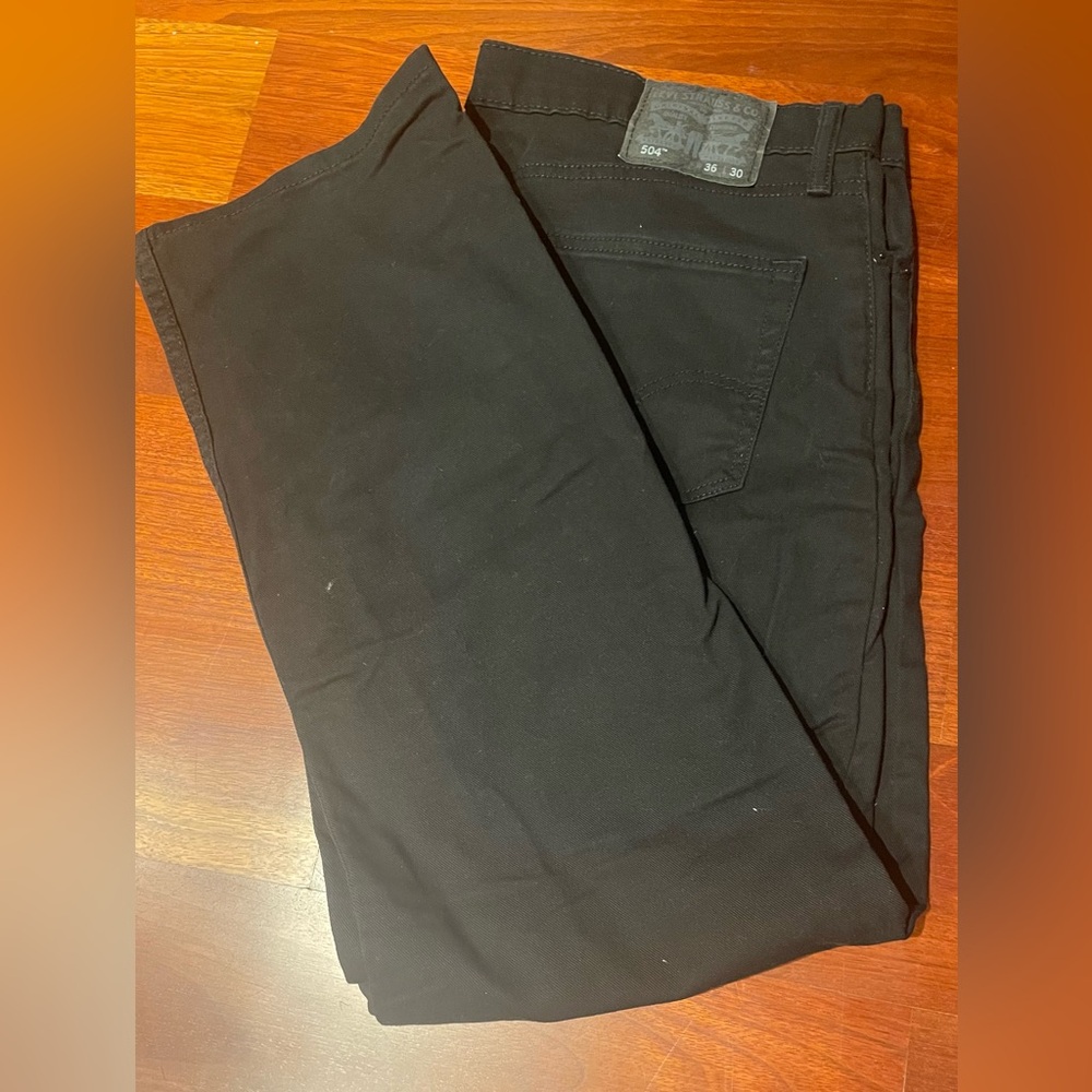 Classic Levi’s 504 Black Men's Jeans